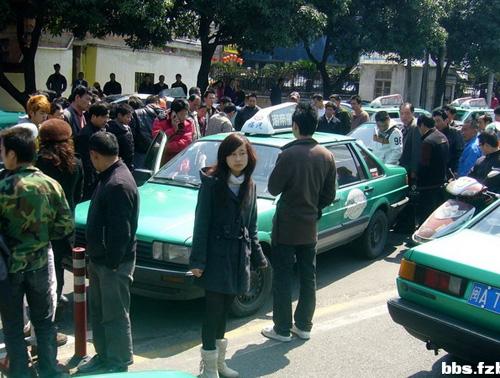 福州六一路车祸图片